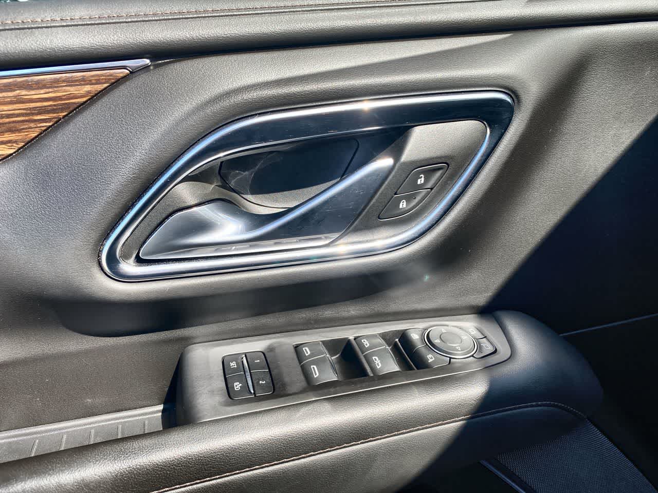 Thumbnail: 2023 Chevrolet Tahoe - 12