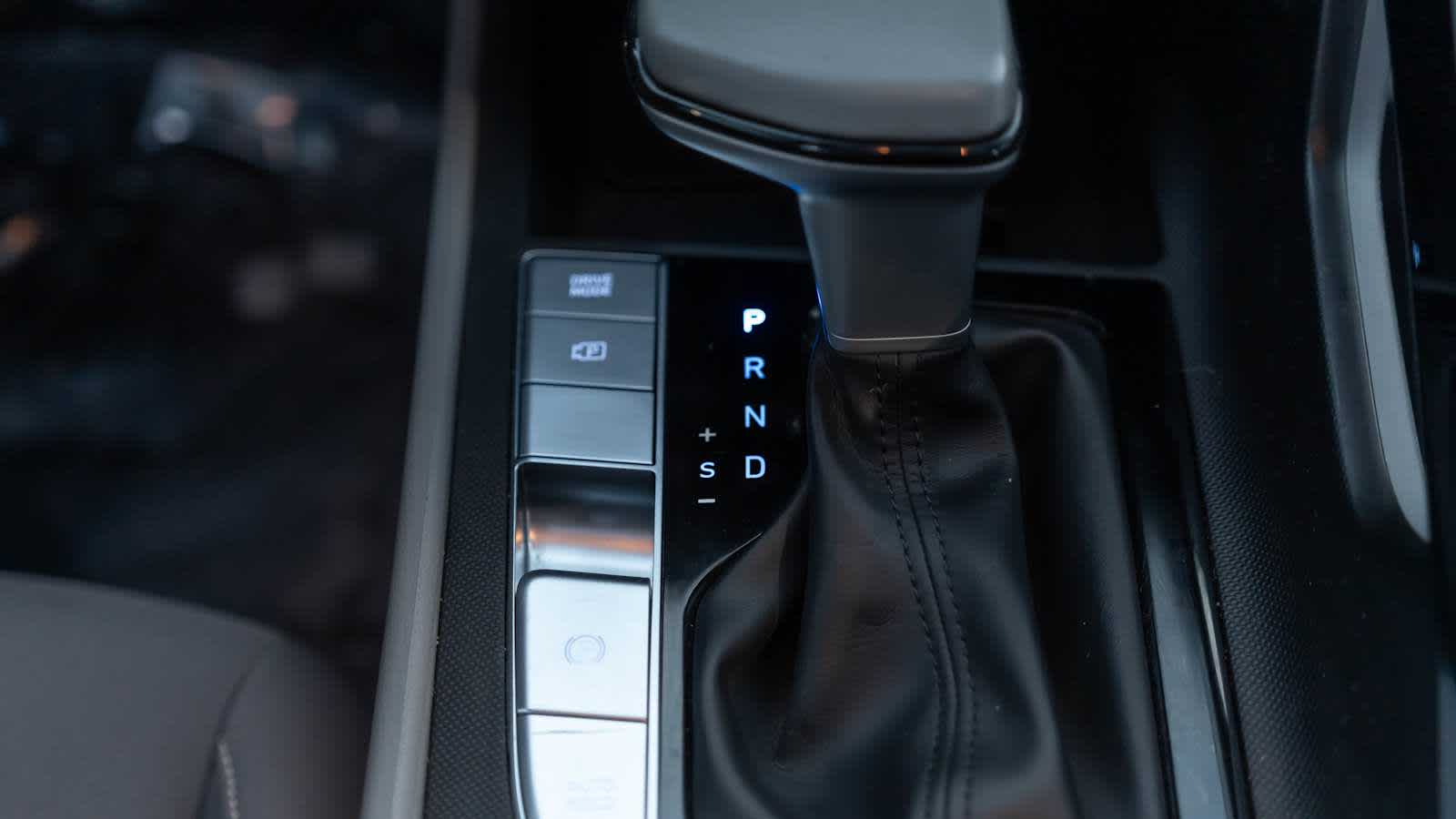 Thumbnail: 2024 Hyundai Elantra - 41