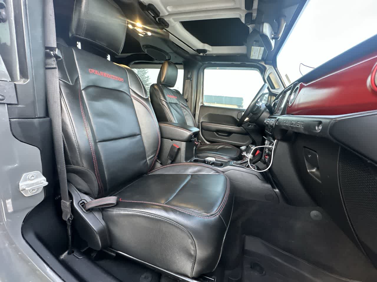 Thumbnail: 2022 Jeep Wrangler - 19