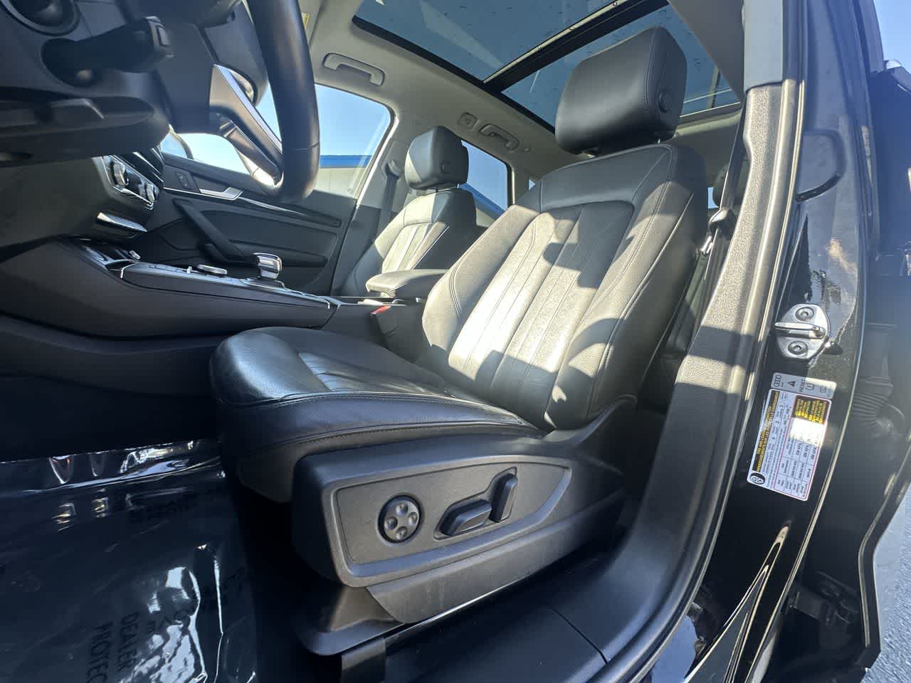 Thumbnail: 2020 Audi Q5 - 4