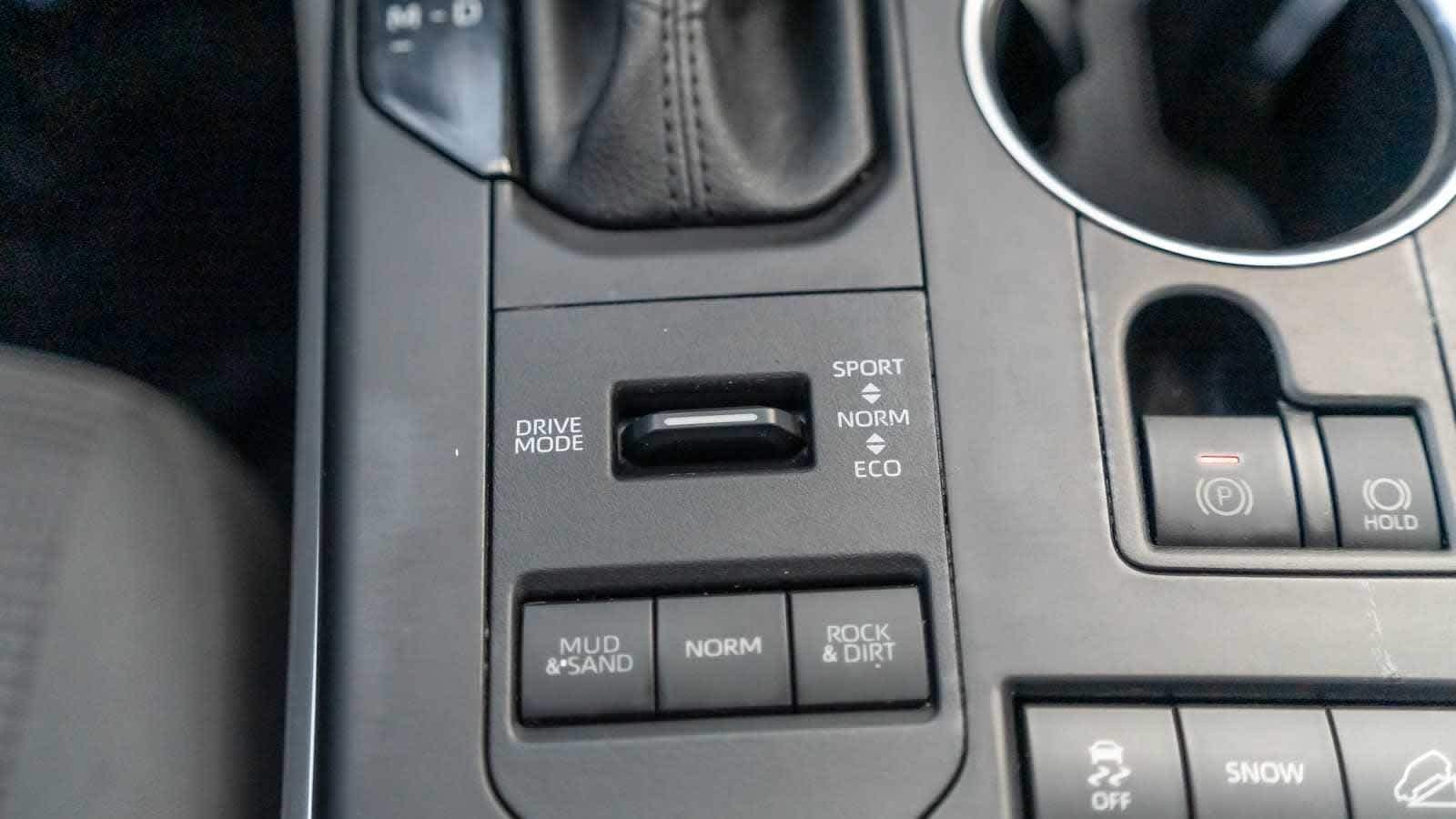 Thumbnail: 2022 Toyota Highlander - 36