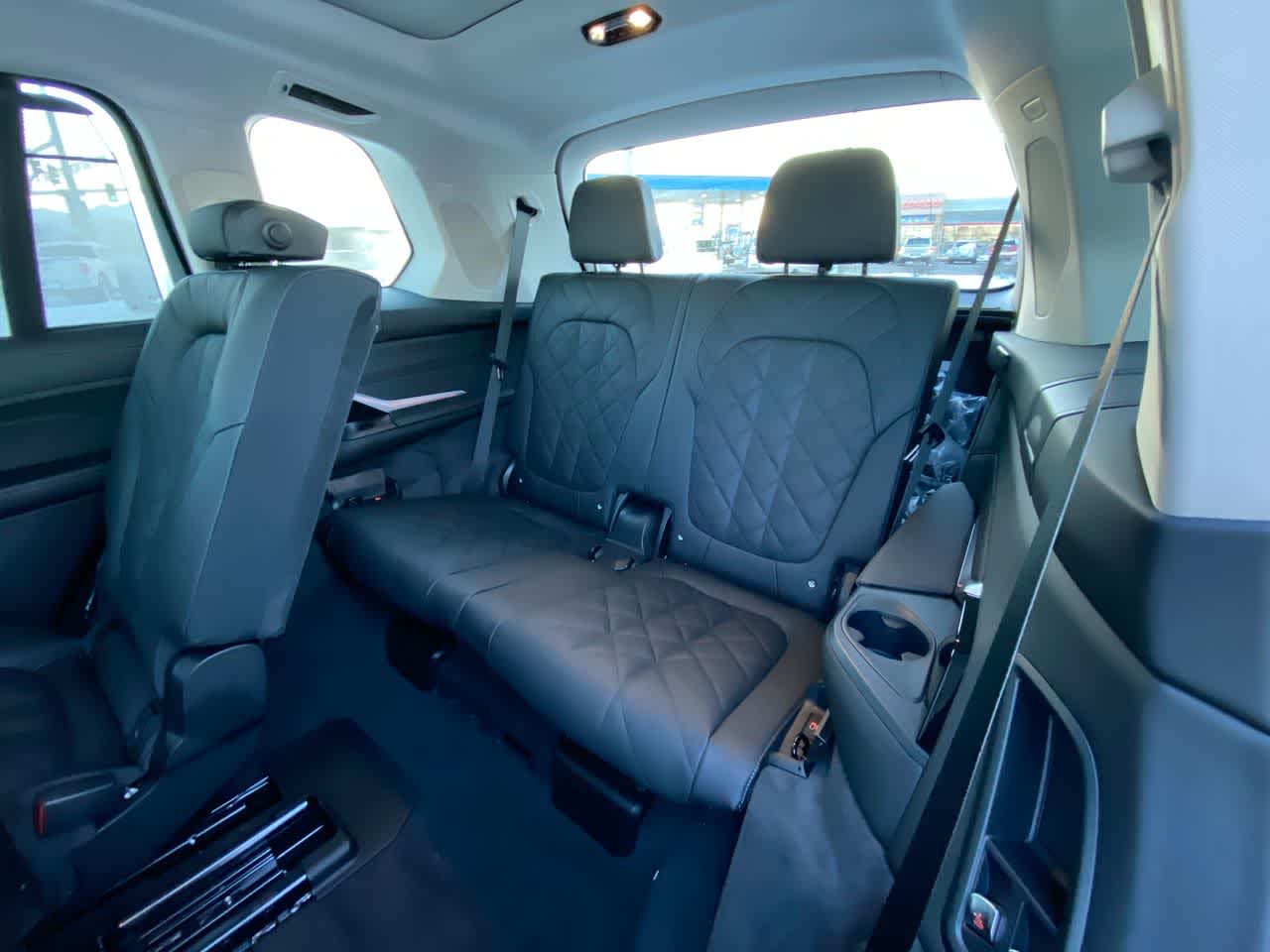 Thumbnail: 2025 BMW X7 - 17