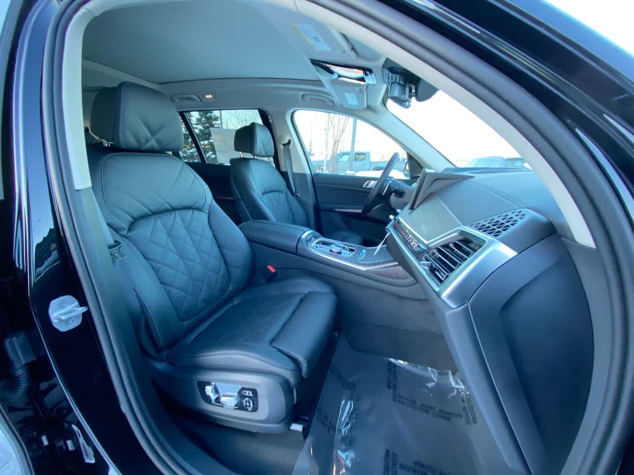 Thumbnail: 2025 BMW X7 - 20