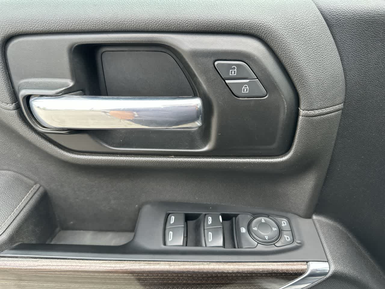 Thumbnail: 2021 Chevrolet Silverado 1500 - 6