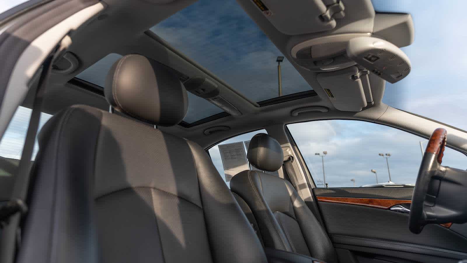 Thumbnail: 2004 Mercedes-Benz E-Class - 24