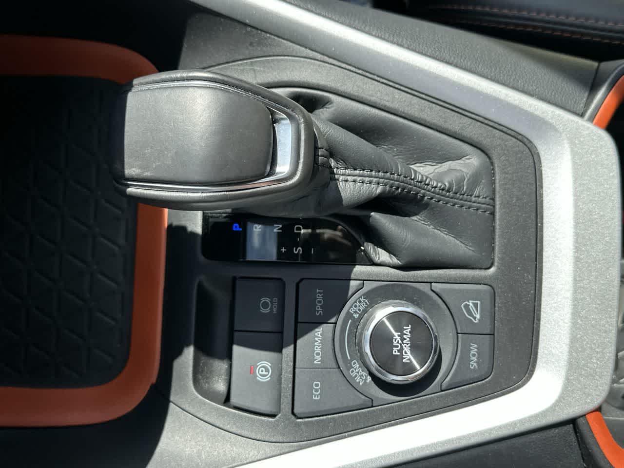 Thumbnail: 2024 Toyota RAV4 - 13