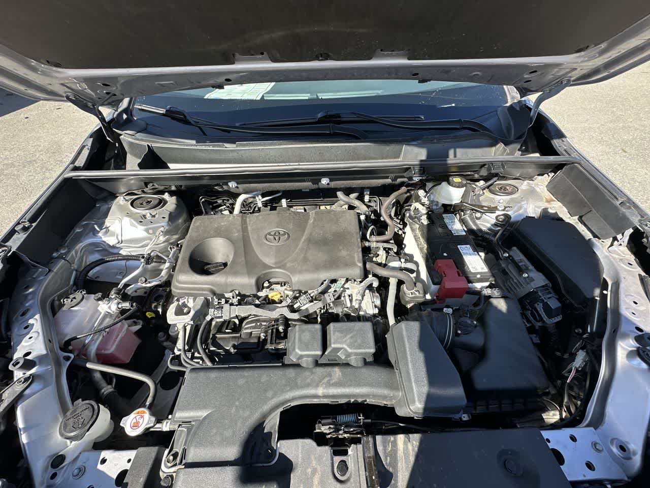 Thumbnail: 2022 Toyota RAV4 - 19