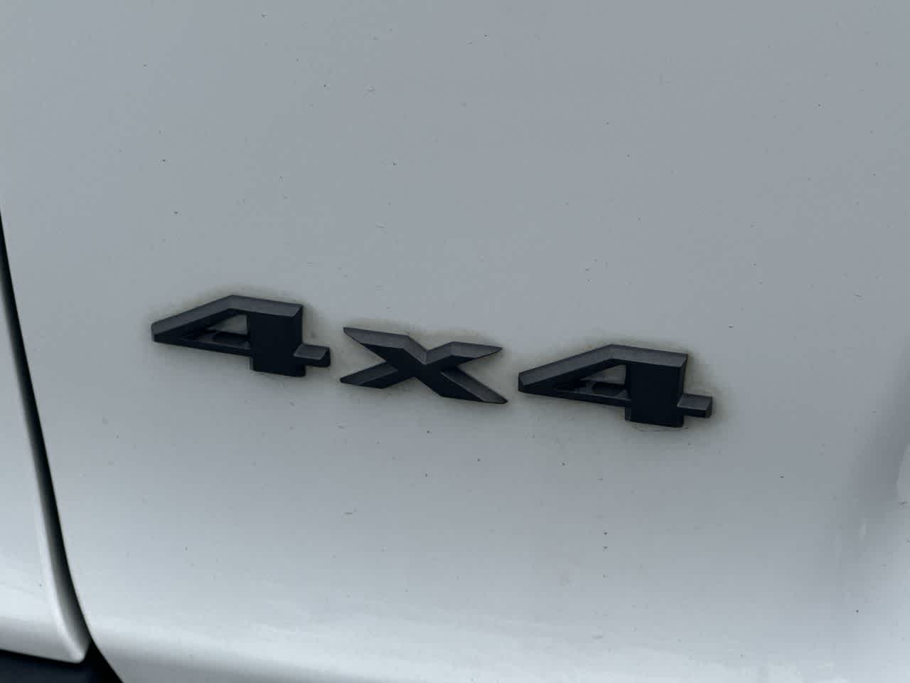 Thumbnail: 2019 Jeep Cherokee - 23