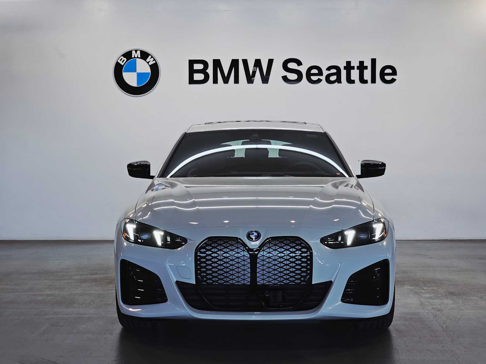 Thumbnail: 2025 BMW i4 - 6