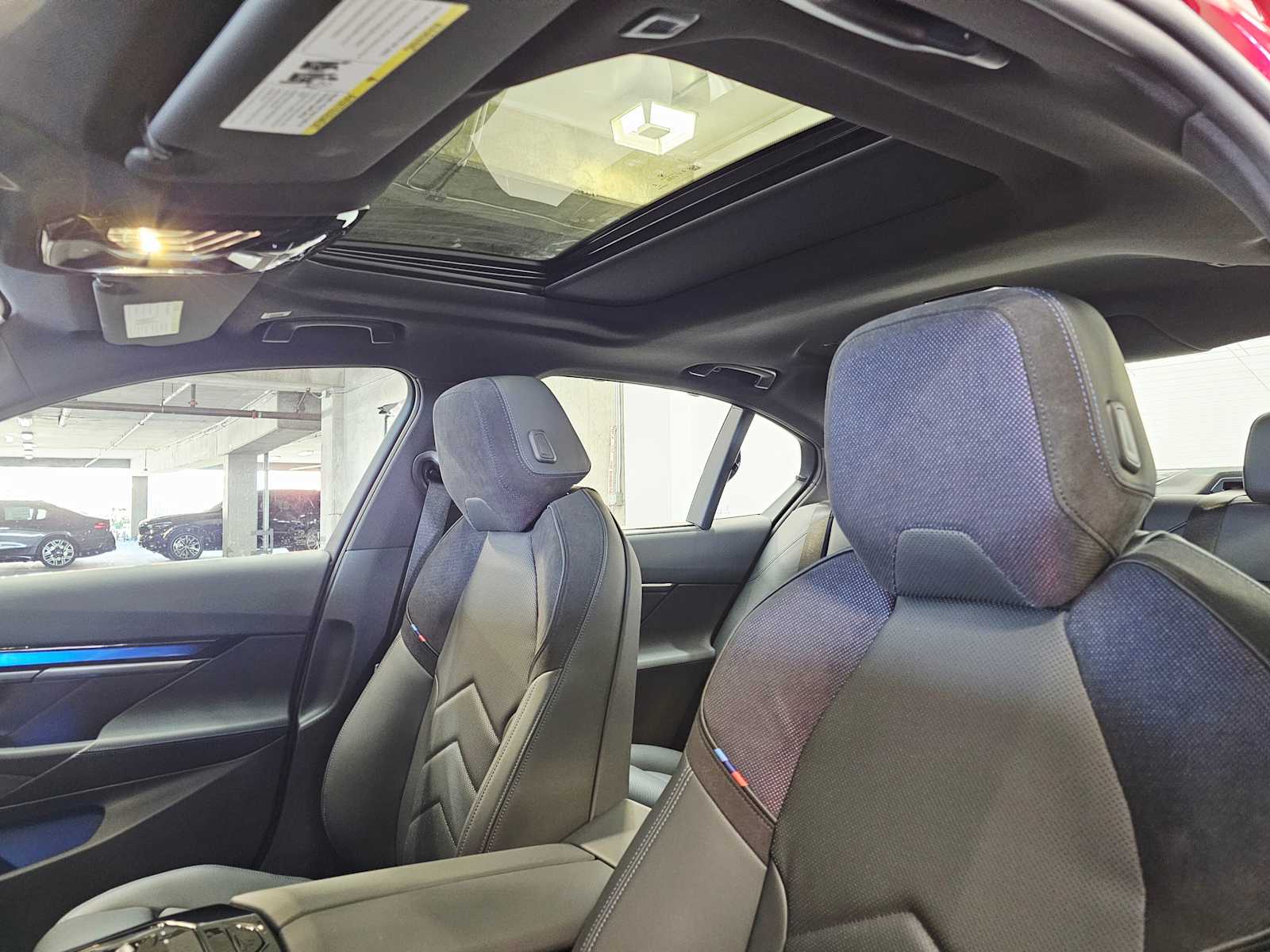 Thumbnail: 2025 BMW i5 - 23