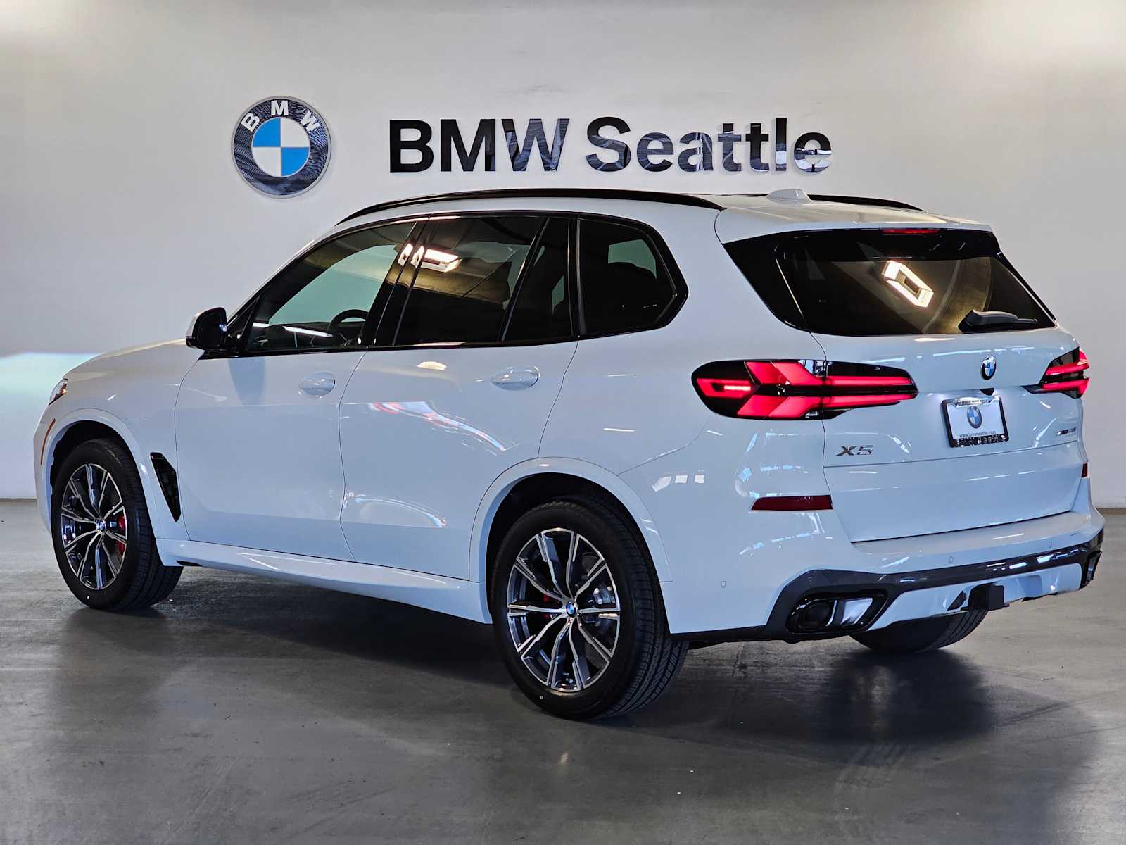 Thumbnail: 2026 BMW X5 - 4