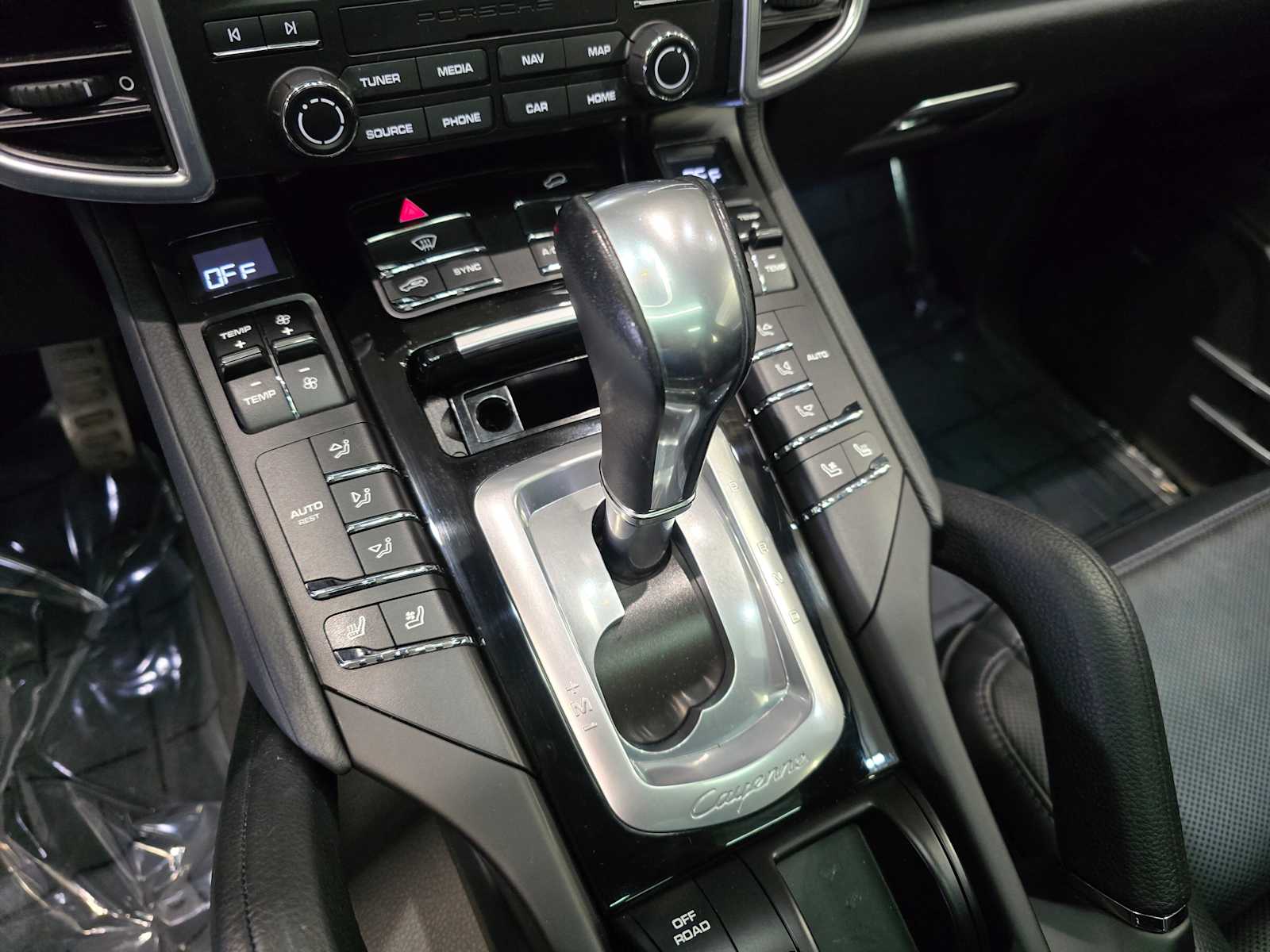 Thumbnail: 2017 Porsche Cayenne - 21