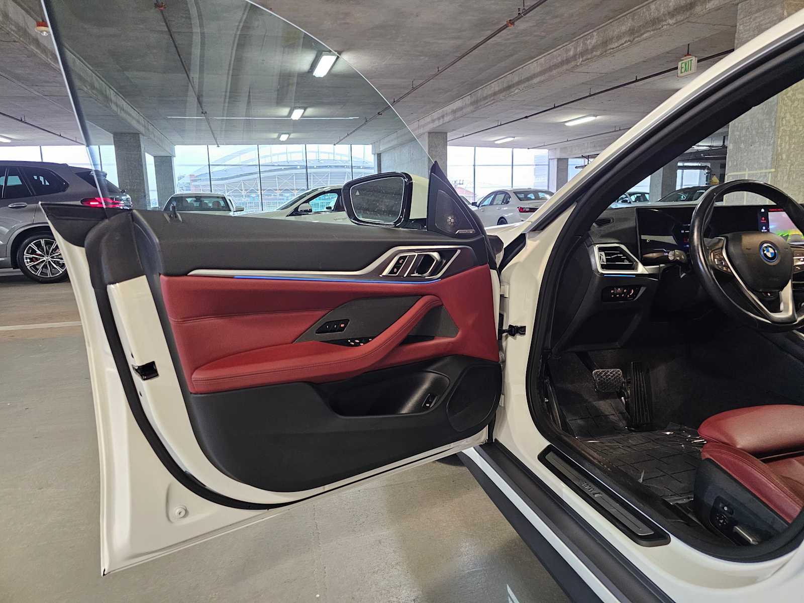 Thumbnail: 2023 BMW i4 - 32