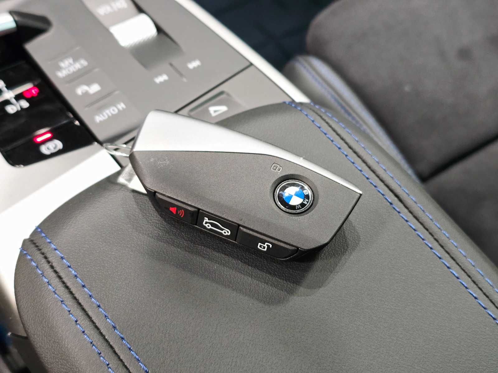 Thumbnail: 2026 BMW X1 - 30