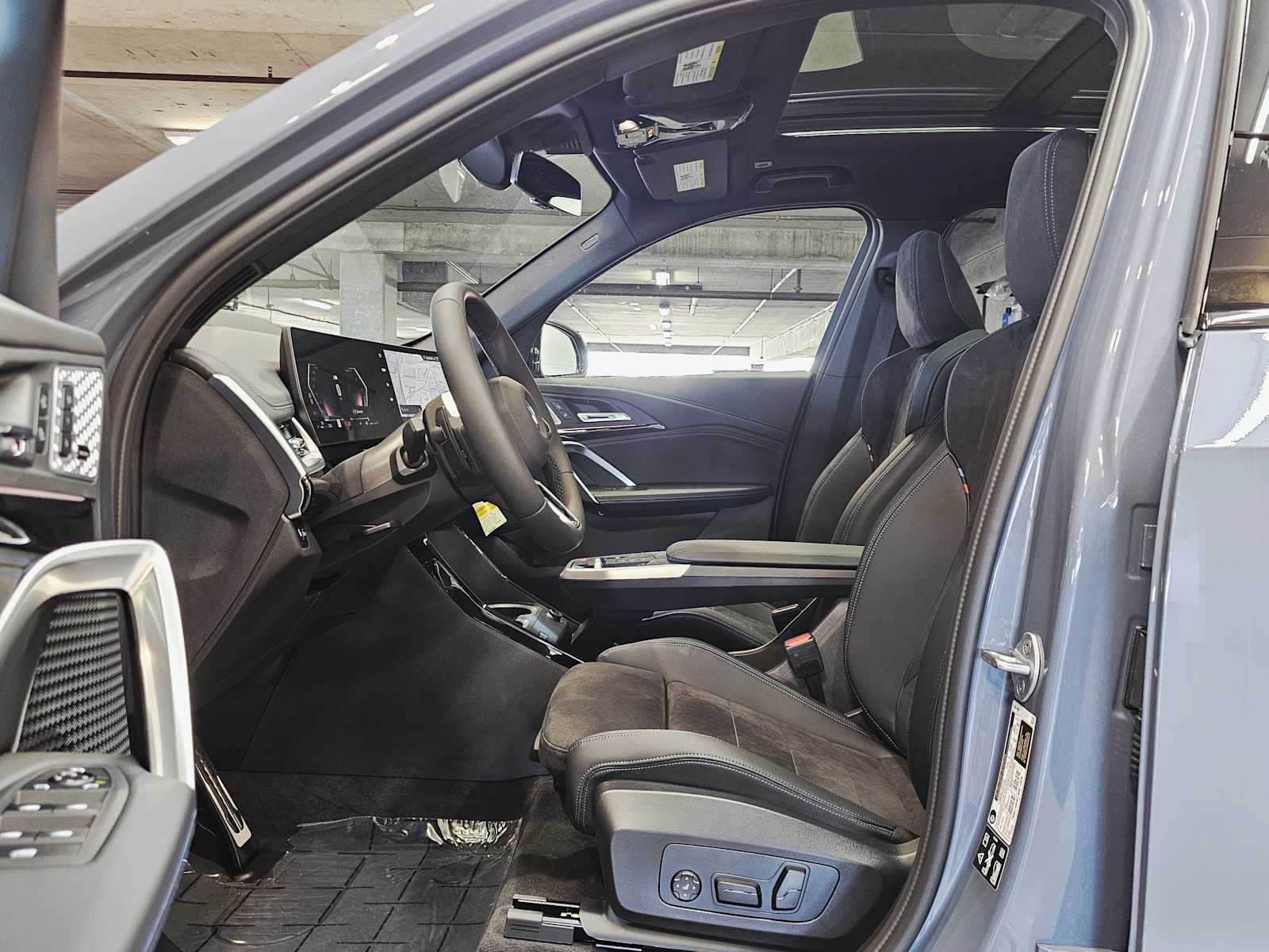 Thumbnail: 2025 BMW X1 - 23