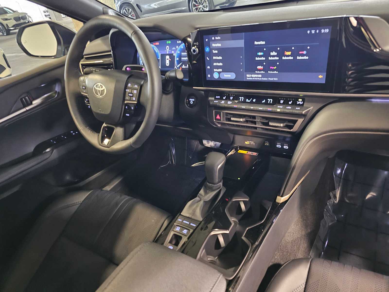 Thumbnail: 2025 Toyota Camry - 36