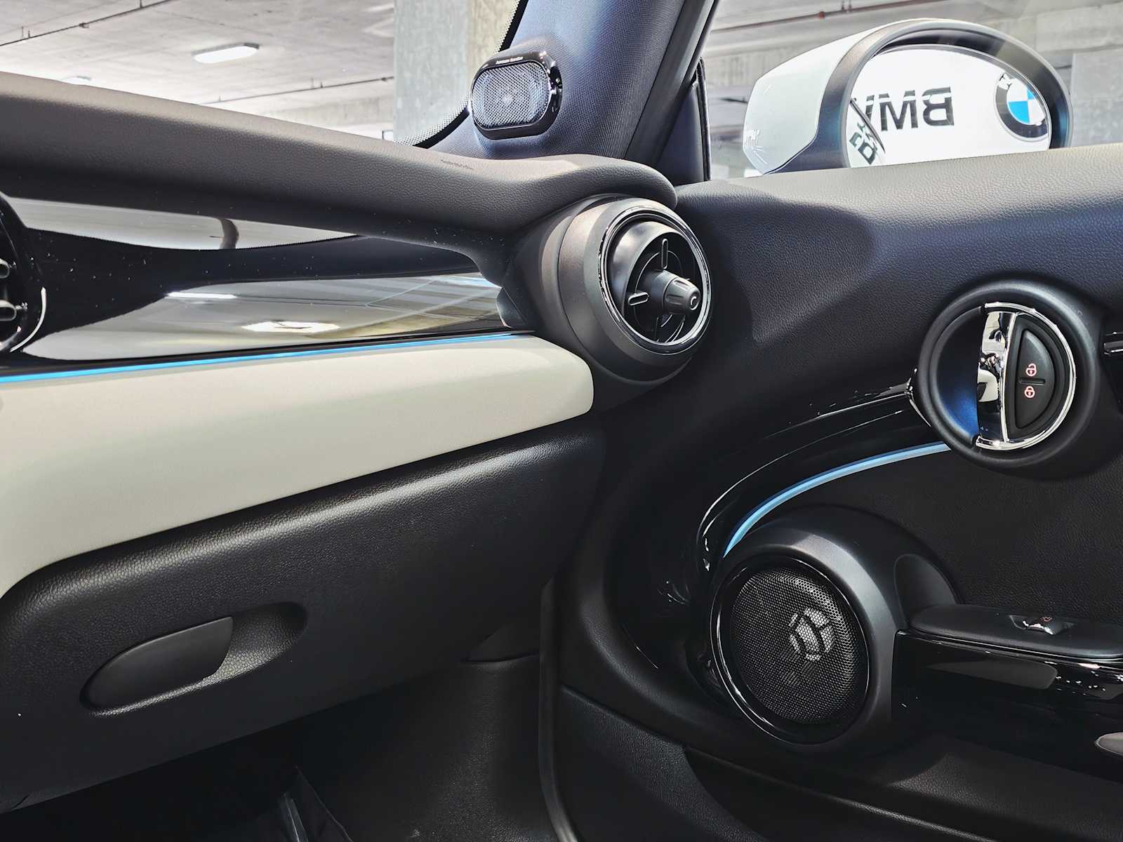 Thumbnail: 2024 MINI Cooper Hardtop - 20