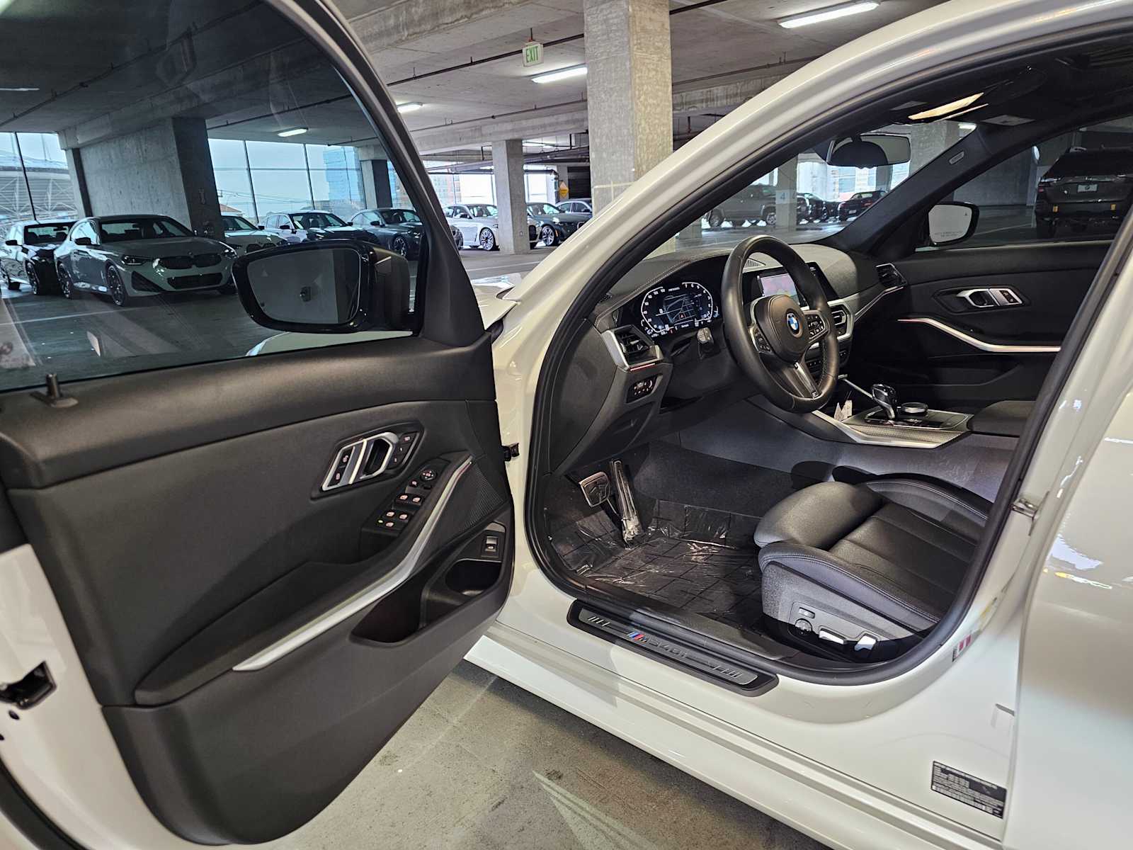 Thumbnail: 2021 BMW 3 Series - 30