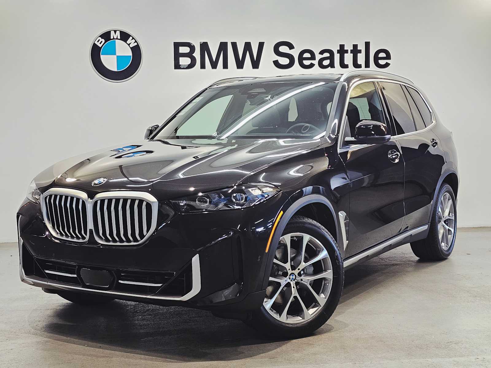 Thumbnail: 2026 BMW X5 - 1