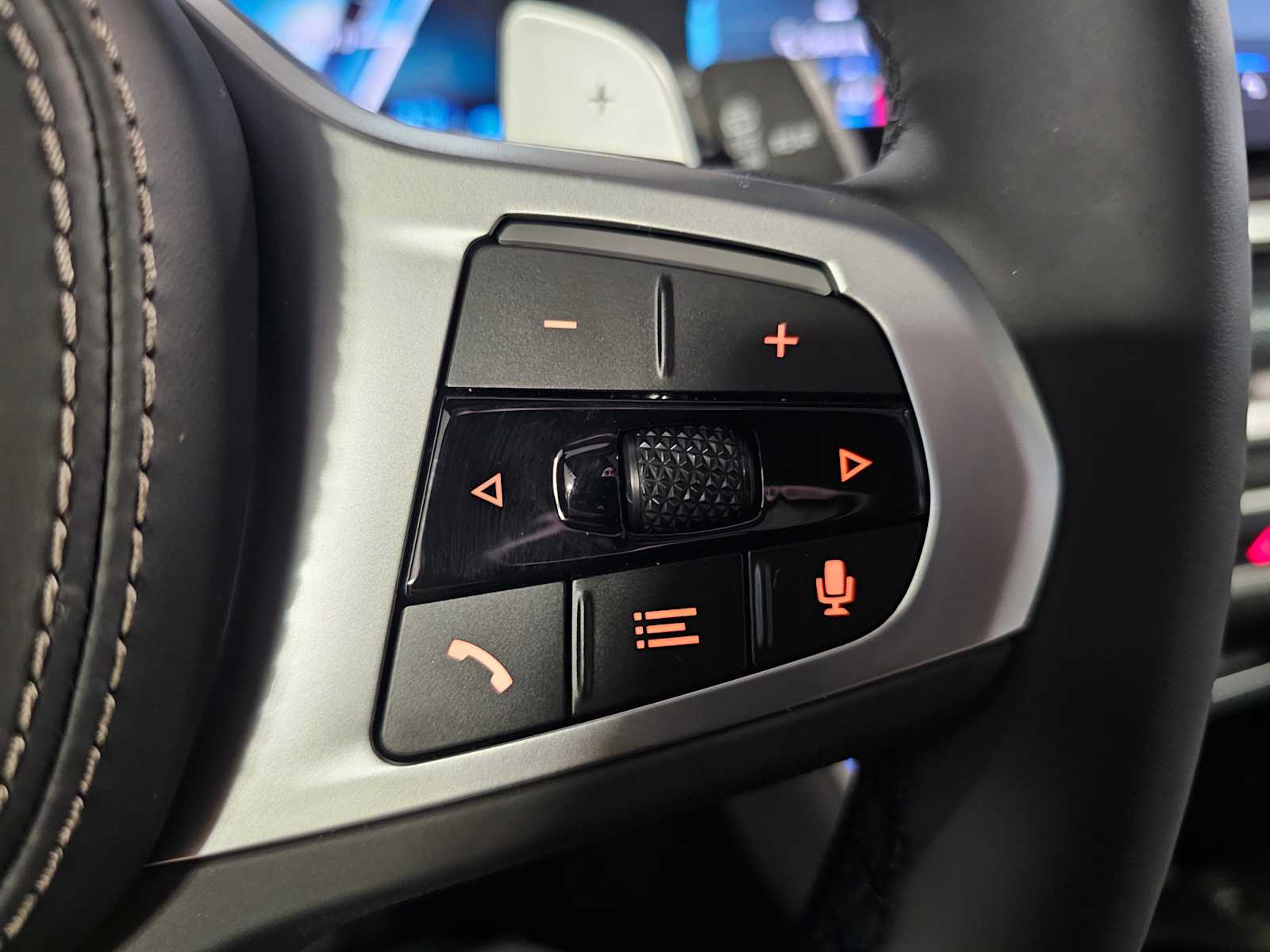 Thumbnail: 2026 BMW X5 - 17