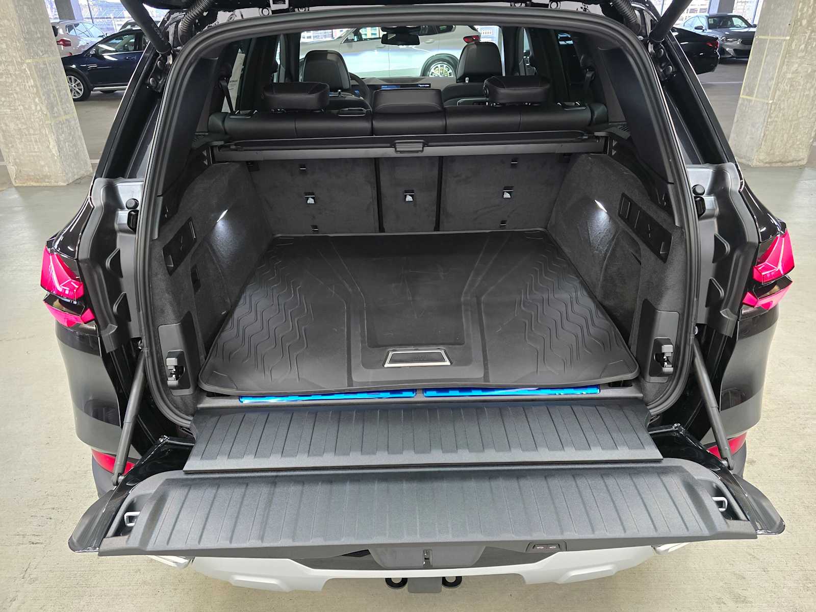 Thumbnail: 2026 BMW X5 - 35