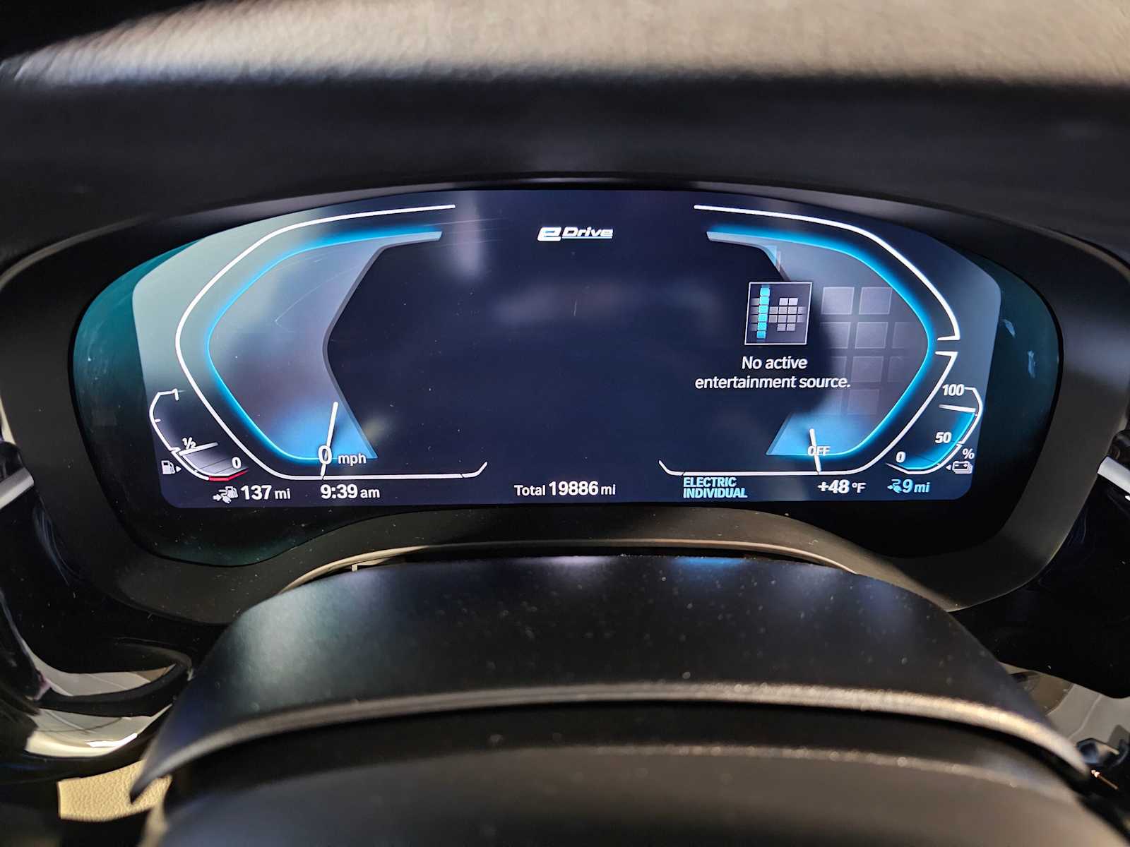 Thumbnail: 2023 BMW 5 Series - 12