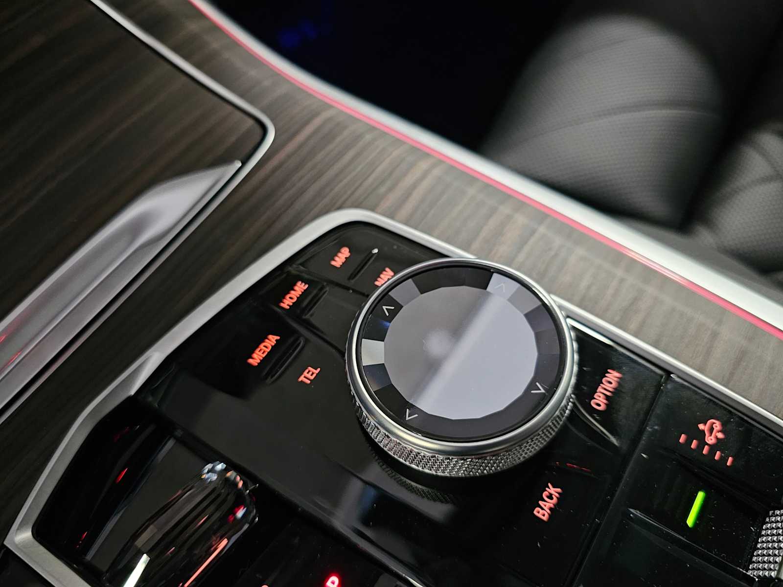 Thumbnail: 2026 BMW X5 - 23