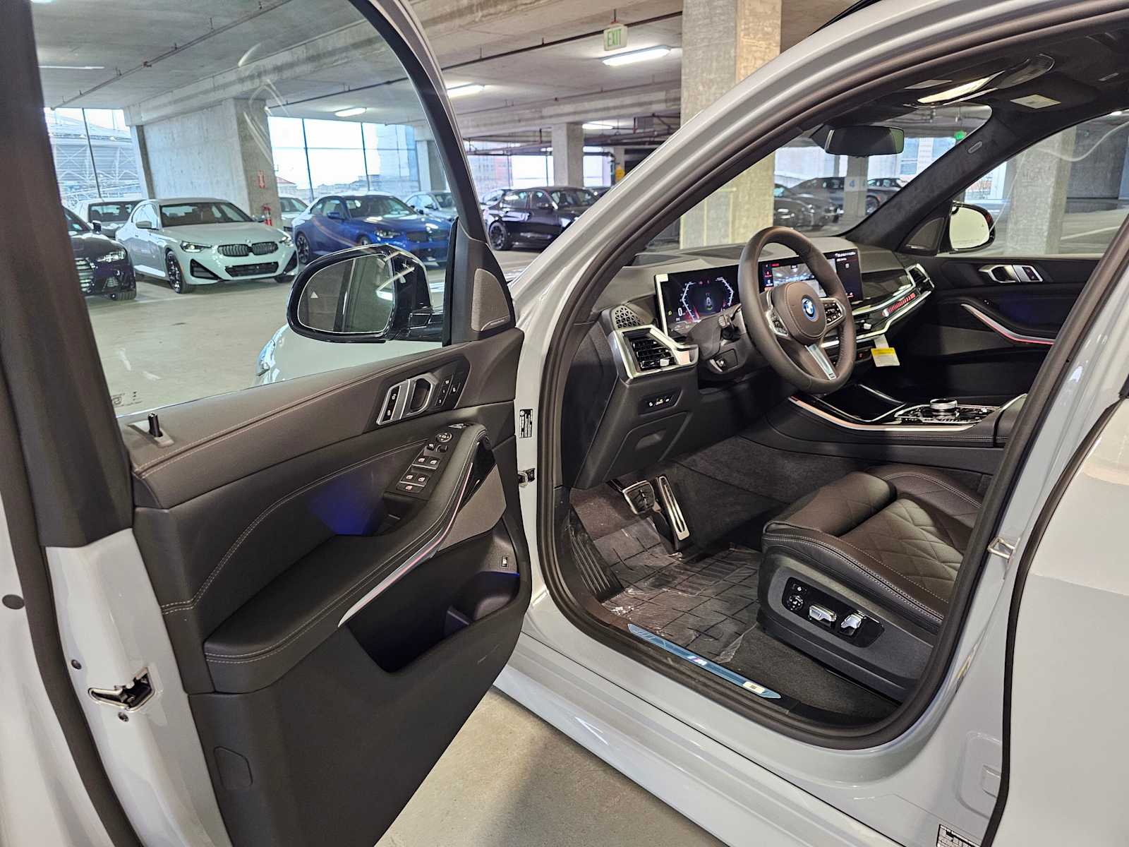 Thumbnail: 2026 BMW X5 - 32
