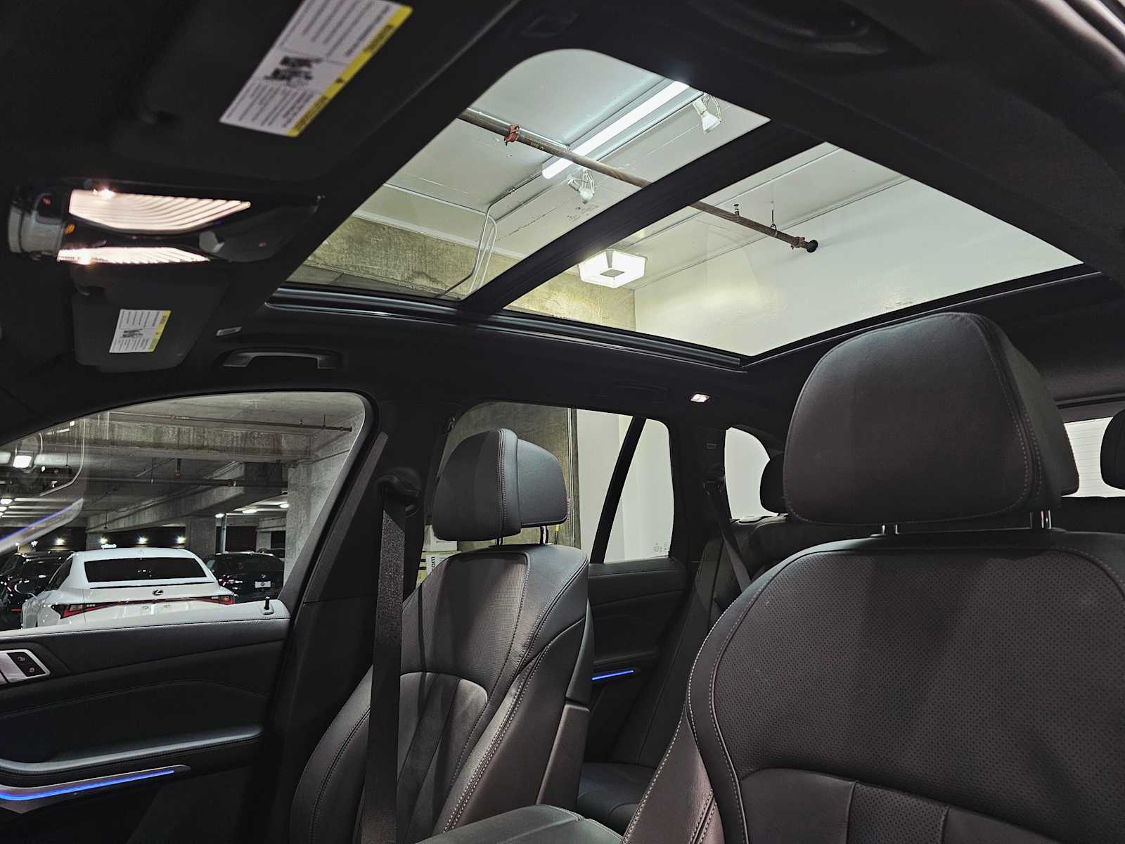 Thumbnail: 2022 BMW X5 - 24