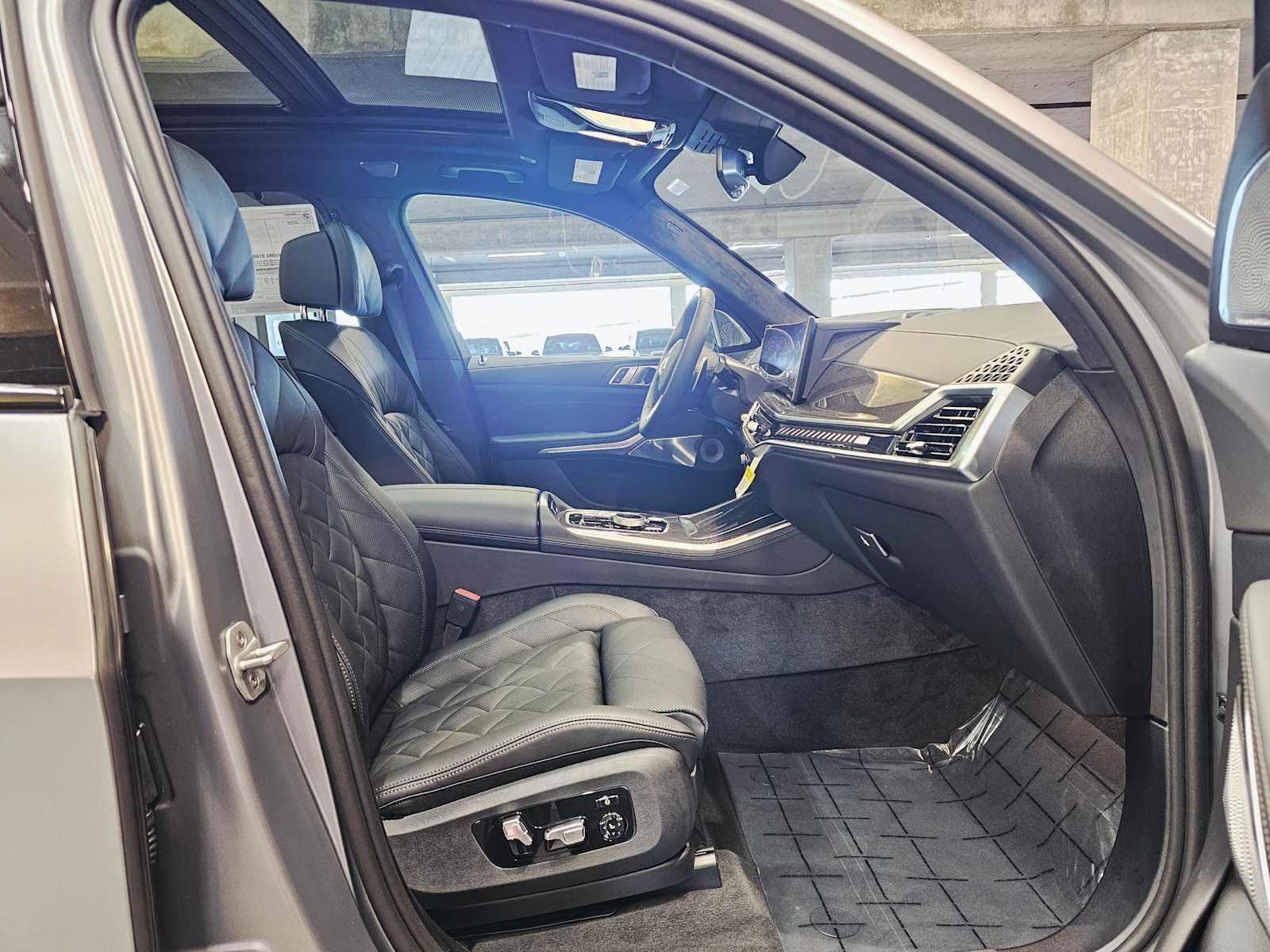 Thumbnail: 2026 BMW X5 - 27