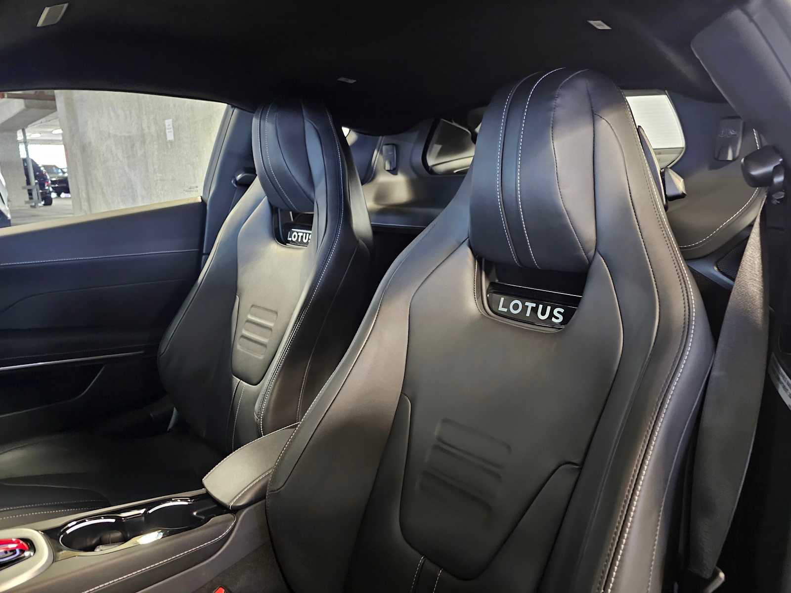 Thumbnail: 2024 Lotus Emira - 28