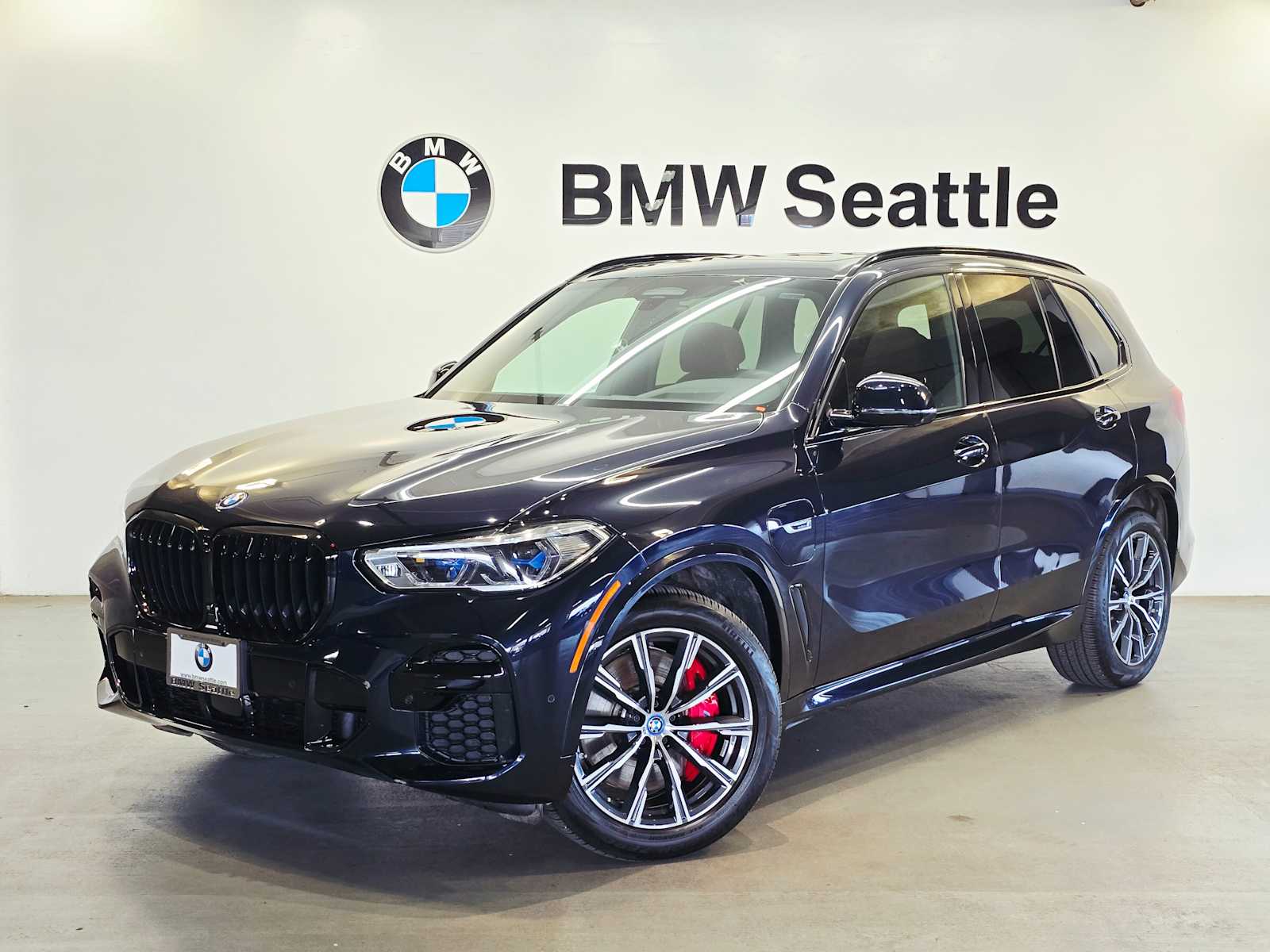Thumbnail: 2023 BMW X5 - 1