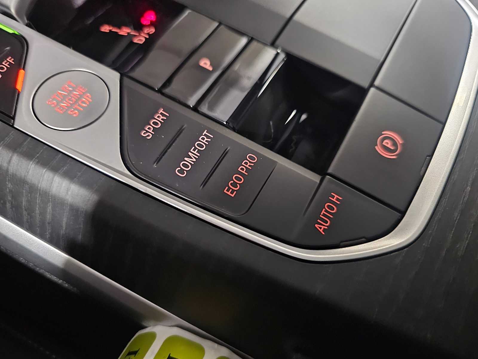 Thumbnail: 2025 BMW 3 Series - 27