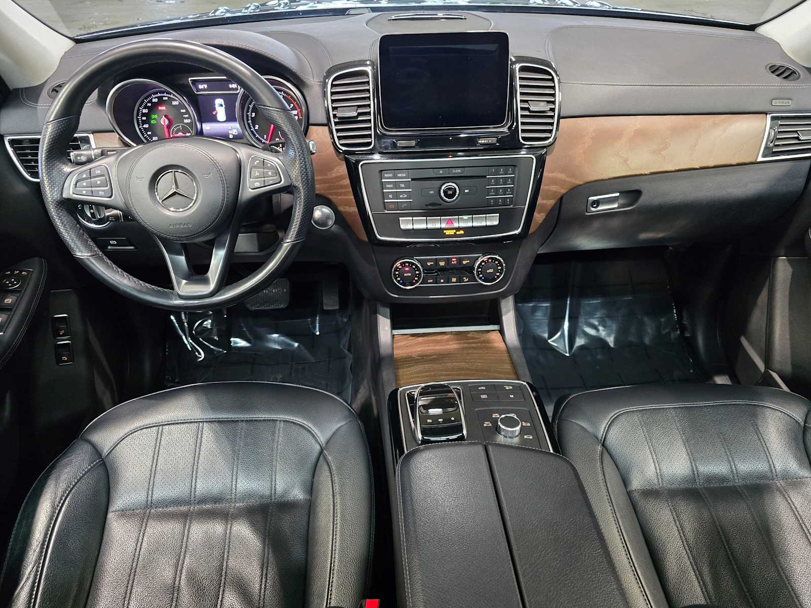 Thumbnail: 2017 Mercedes-Benz GLS - 10