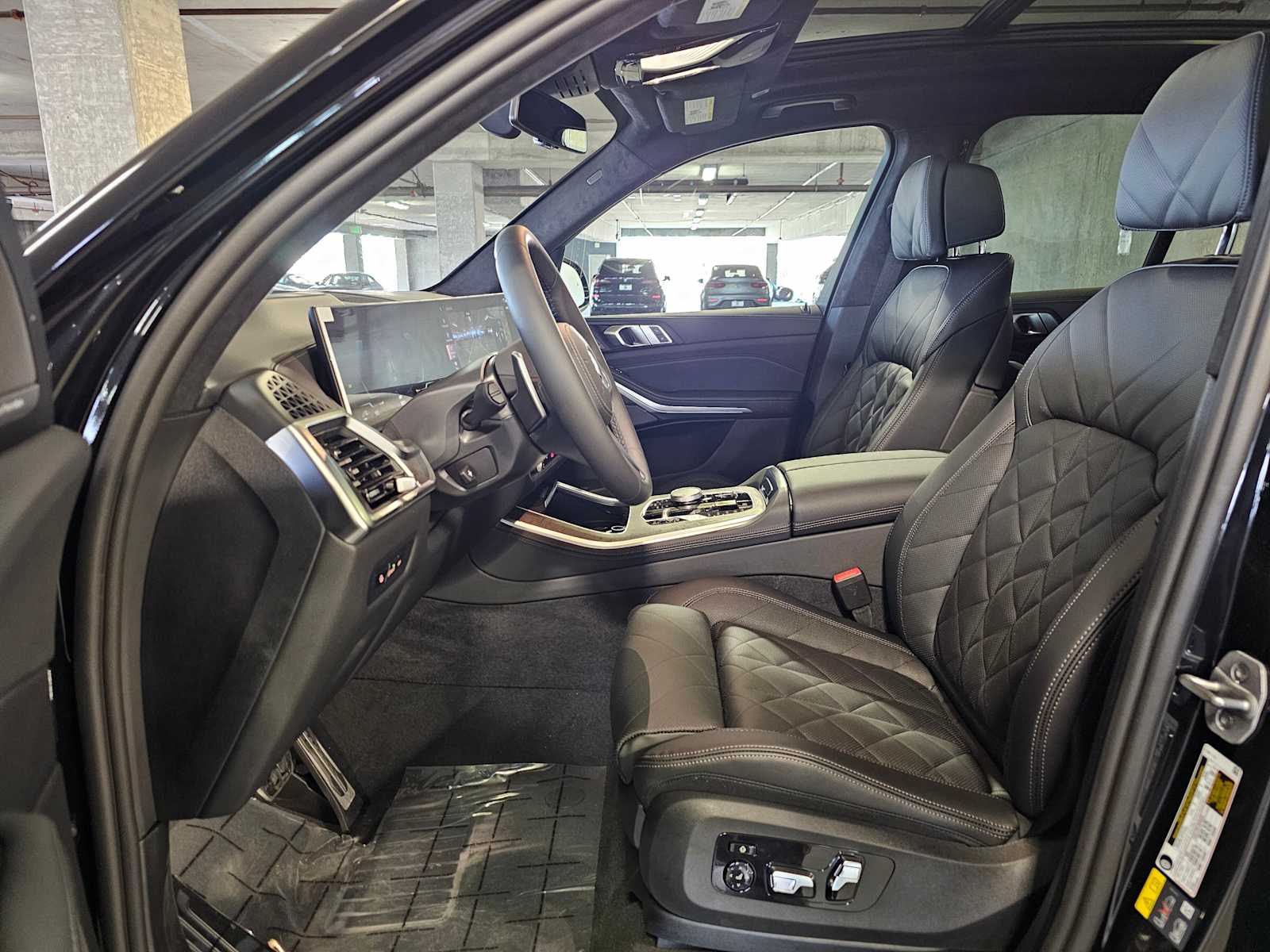 Thumbnail: 2026 BMW X5 - 33