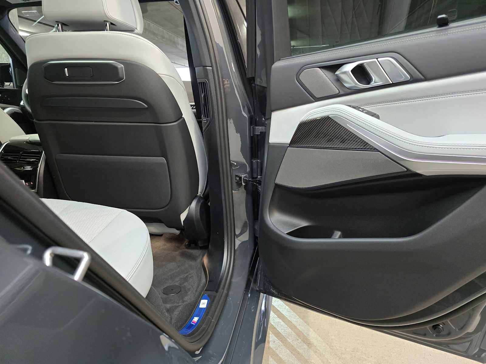 Thumbnail: 2026 BMW X5 - 29