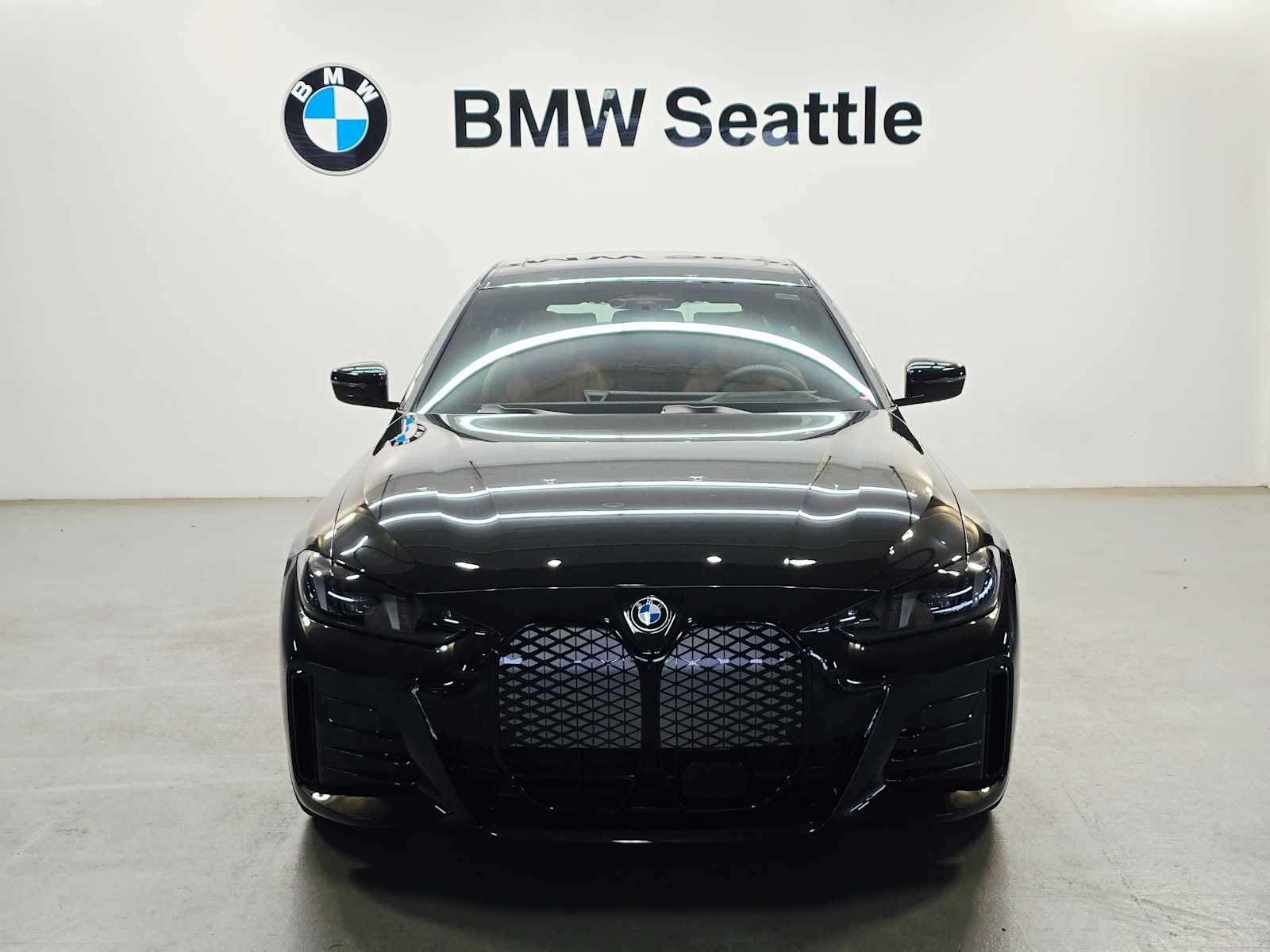 Thumbnail: 2026 BMW i4 - 6