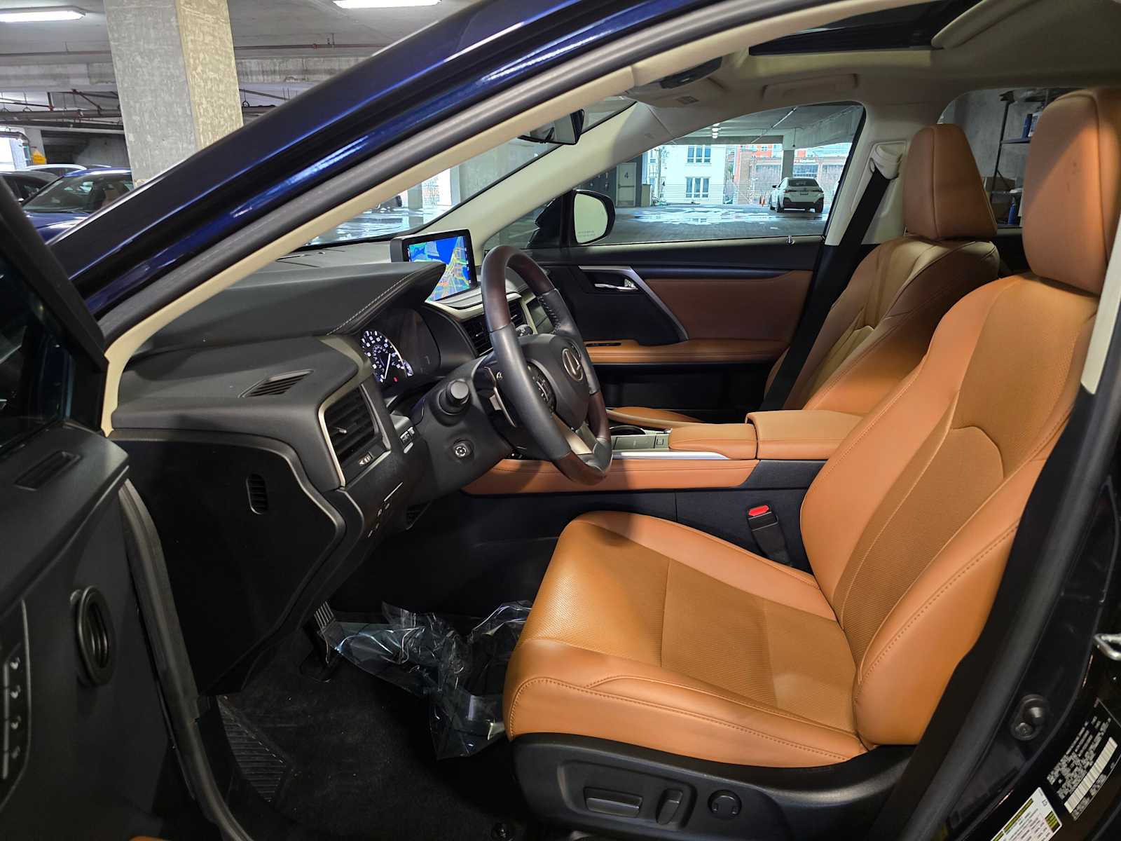 Thumbnail: 2022 Lexus RX - 26