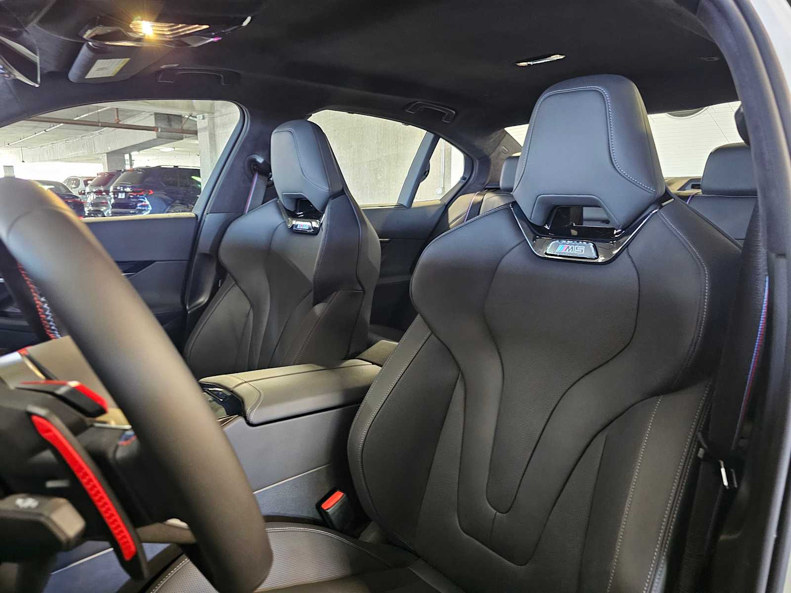 Thumbnail: 2026 BMW M5 - 32