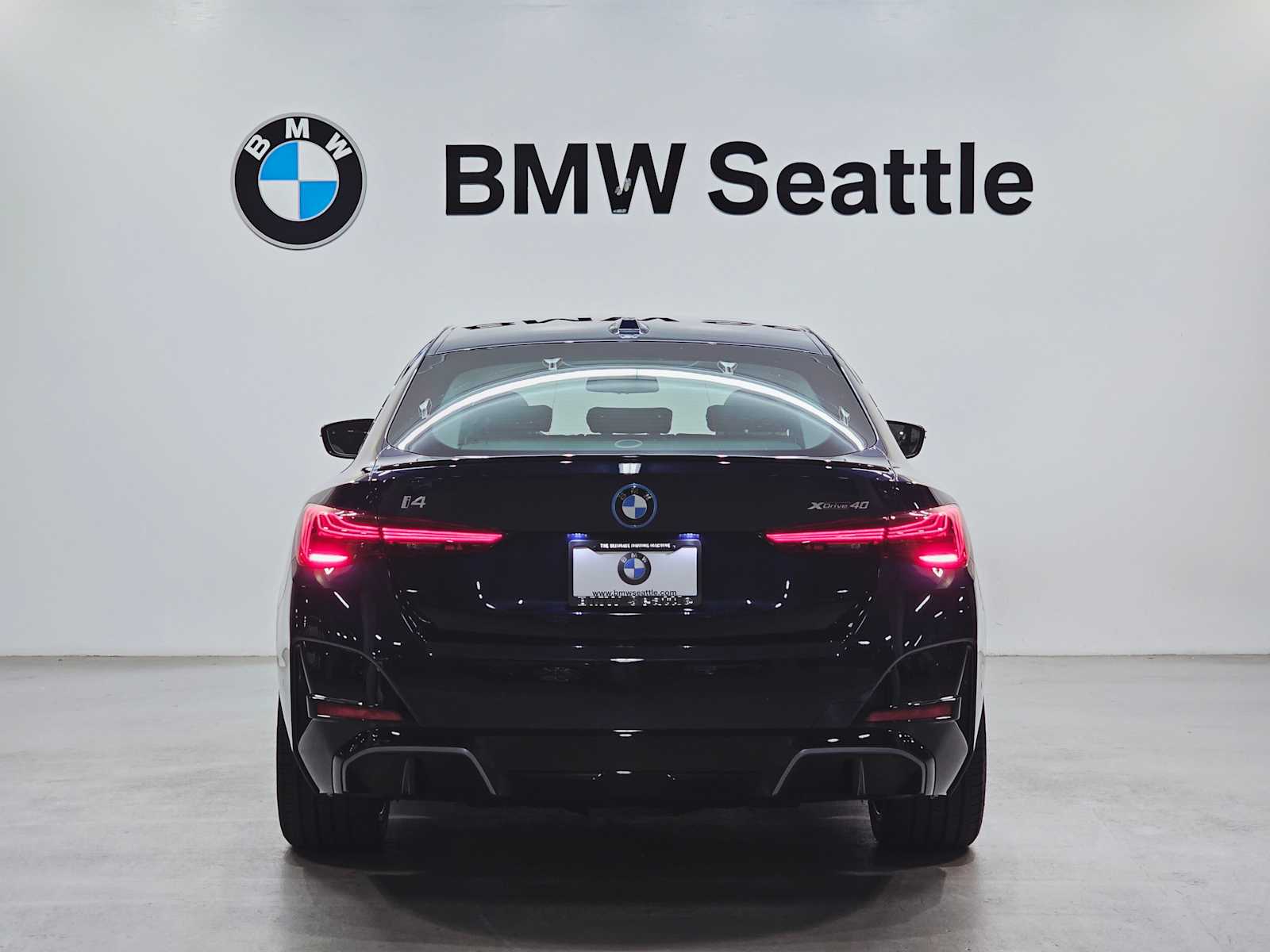 Thumbnail: 2025 BMW i4 - 5