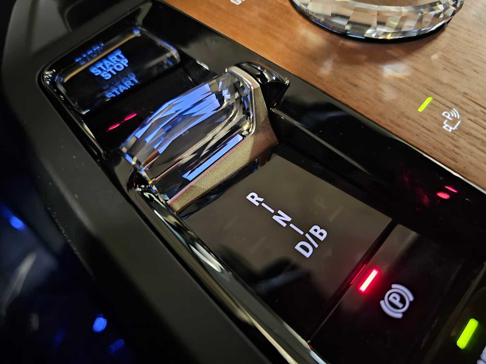 Thumbnail: 2023 BMW iX - 26