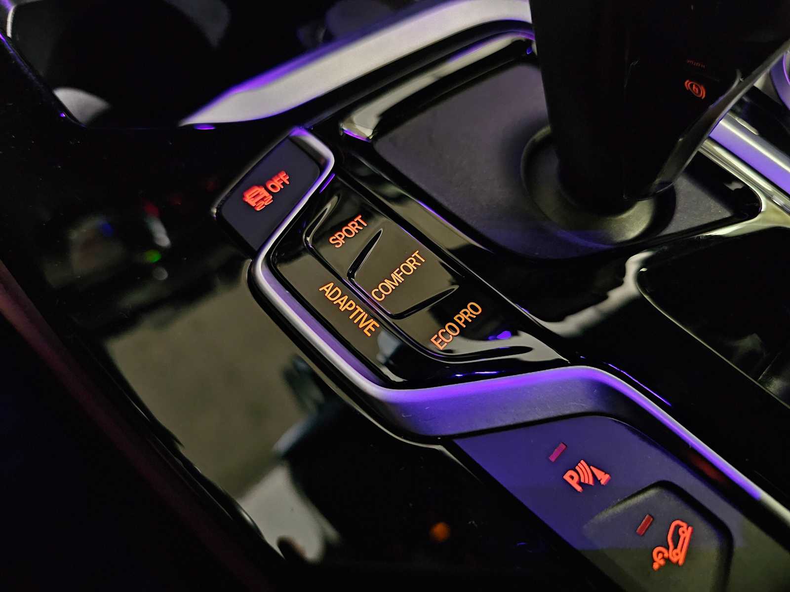 Thumbnail: 2021 BMW X4 - 23