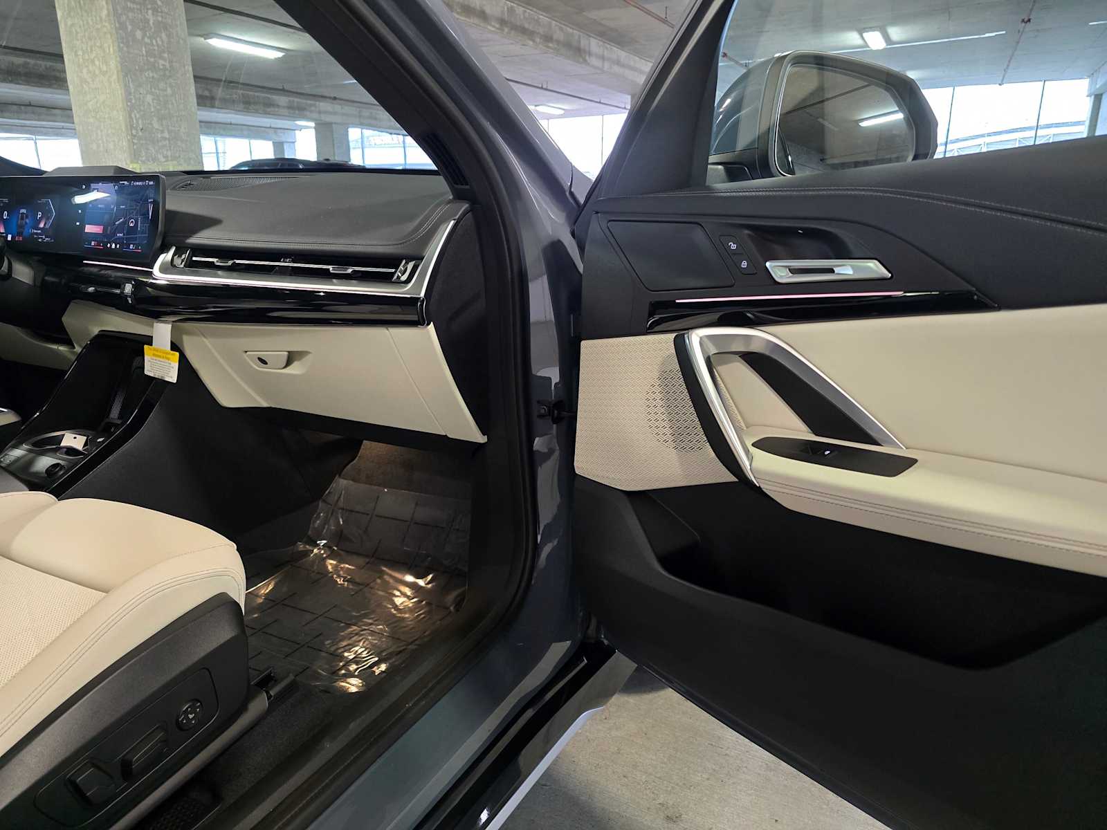 Thumbnail: 2026 BMW X1 - 31