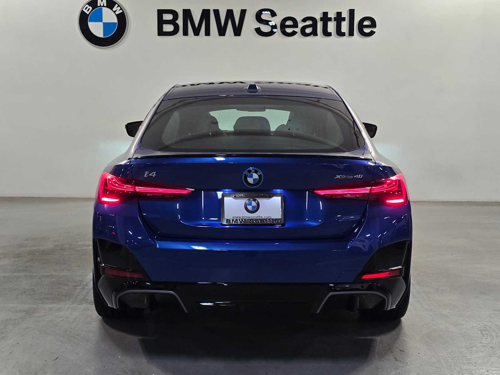 Thumbnail: 2025 BMW i4 - 5