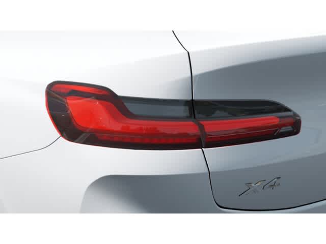 Thumbnail: 2025 BMW X4 - 8