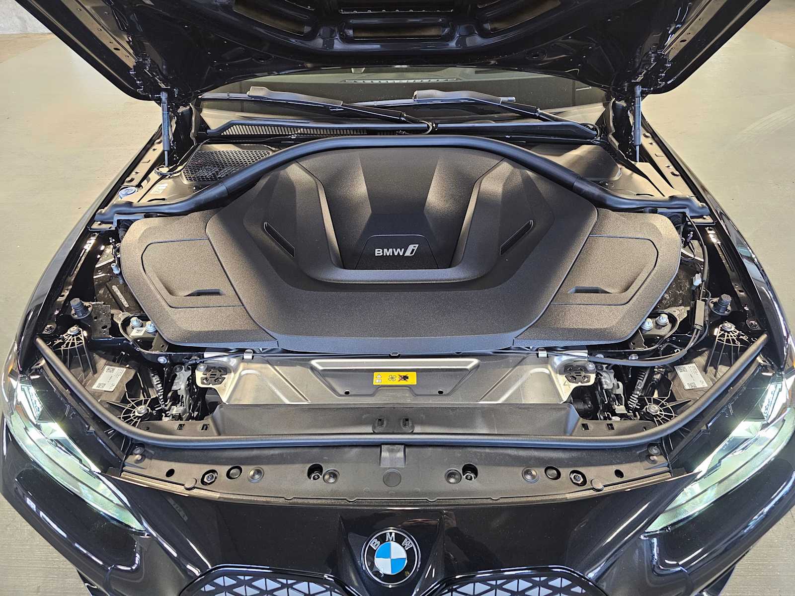 Thumbnail: 2026 BMW i4 - 9