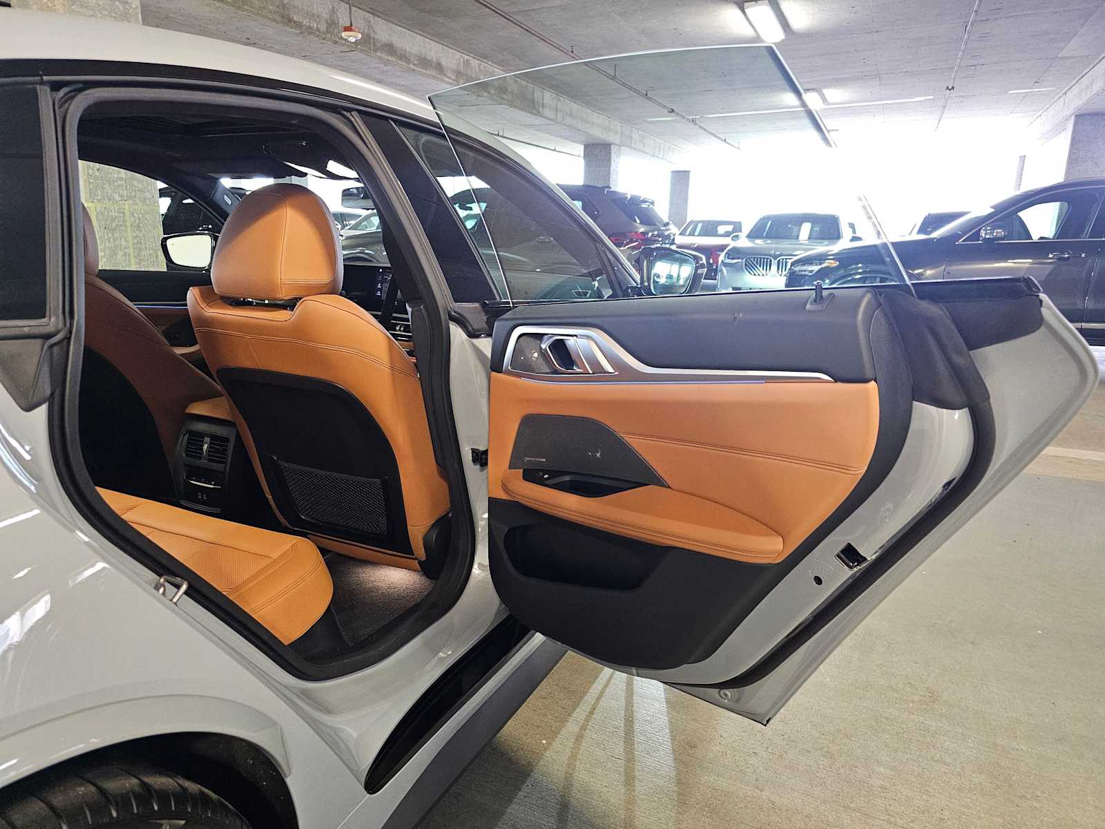 Thumbnail: 2023 BMW i4 - 34