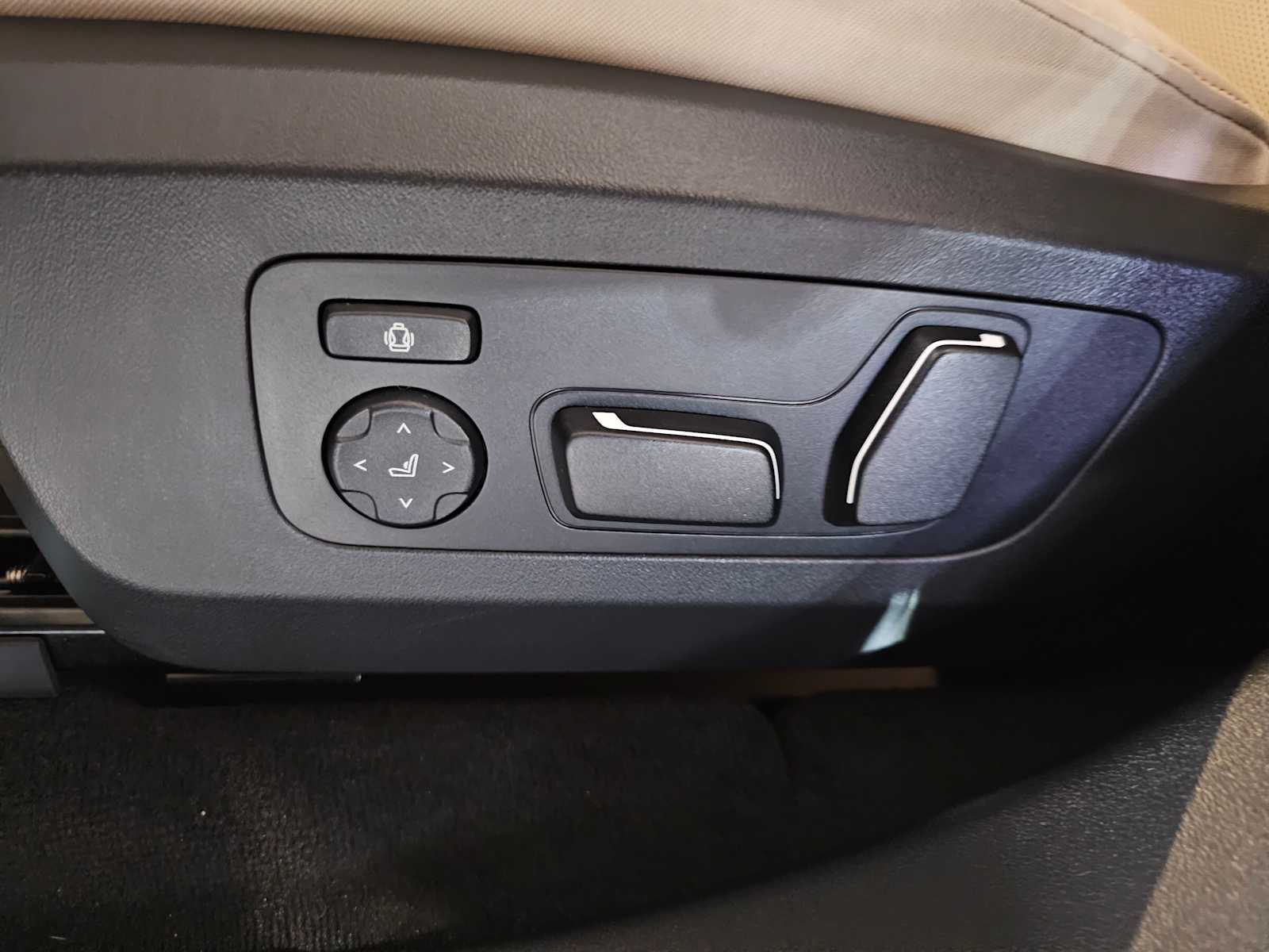 Thumbnail: 2025 BMW X3 - 28