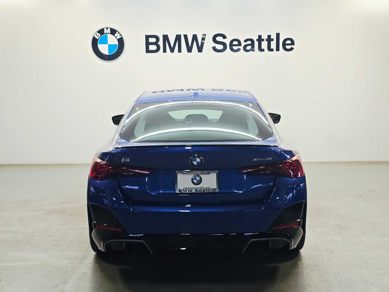 Thumbnail: 2026 BMW i4 - 5