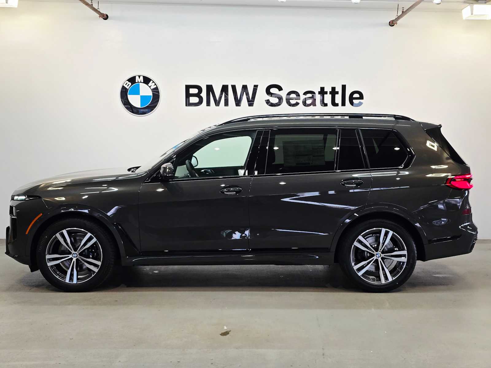 Thumbnail: 2026 BMW X7 - 3